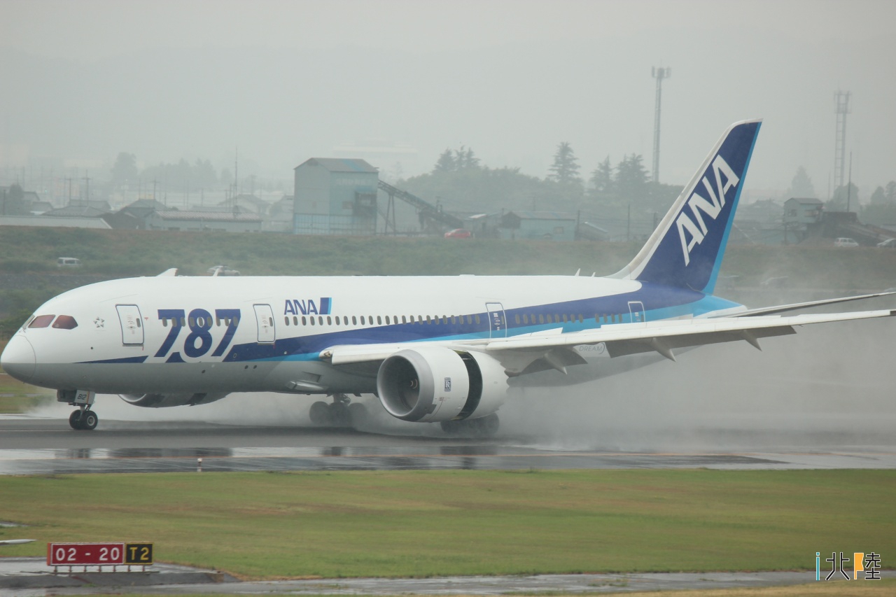 ボーイング787が富山空港へ初就航 Ana5 Ana8フライトの様子