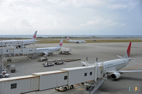 小松空港から沖縄 那覇空港へ 飛行機の搭乗手続きの流れ